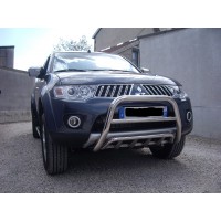 Защита переднего бампера - кенгурятник с грилем (d=70) для Mitsubishi L200